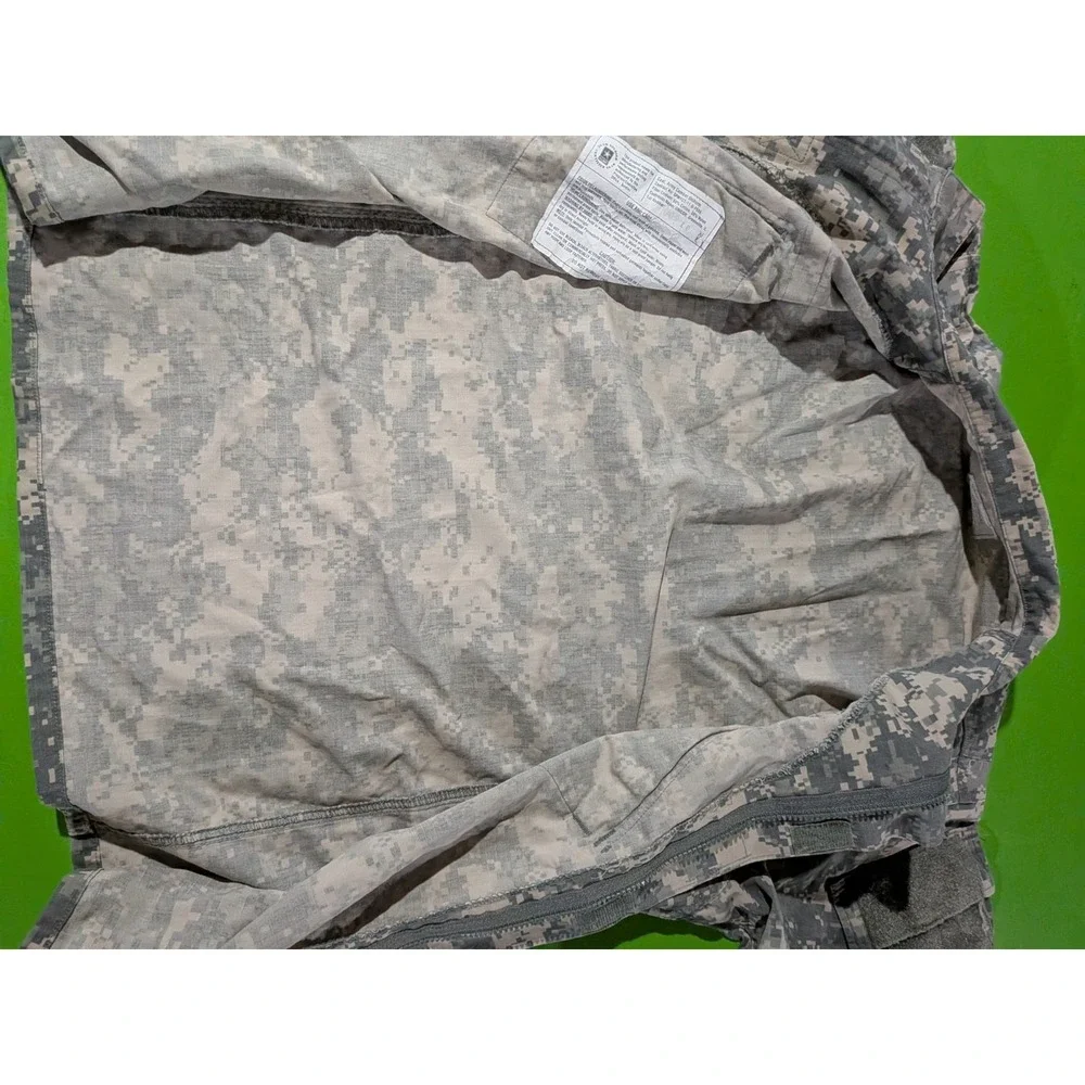 US Army ACU Jacket Mens Small Reg UCP Digital Camo‎ Ripstop Combat Coat Uniform